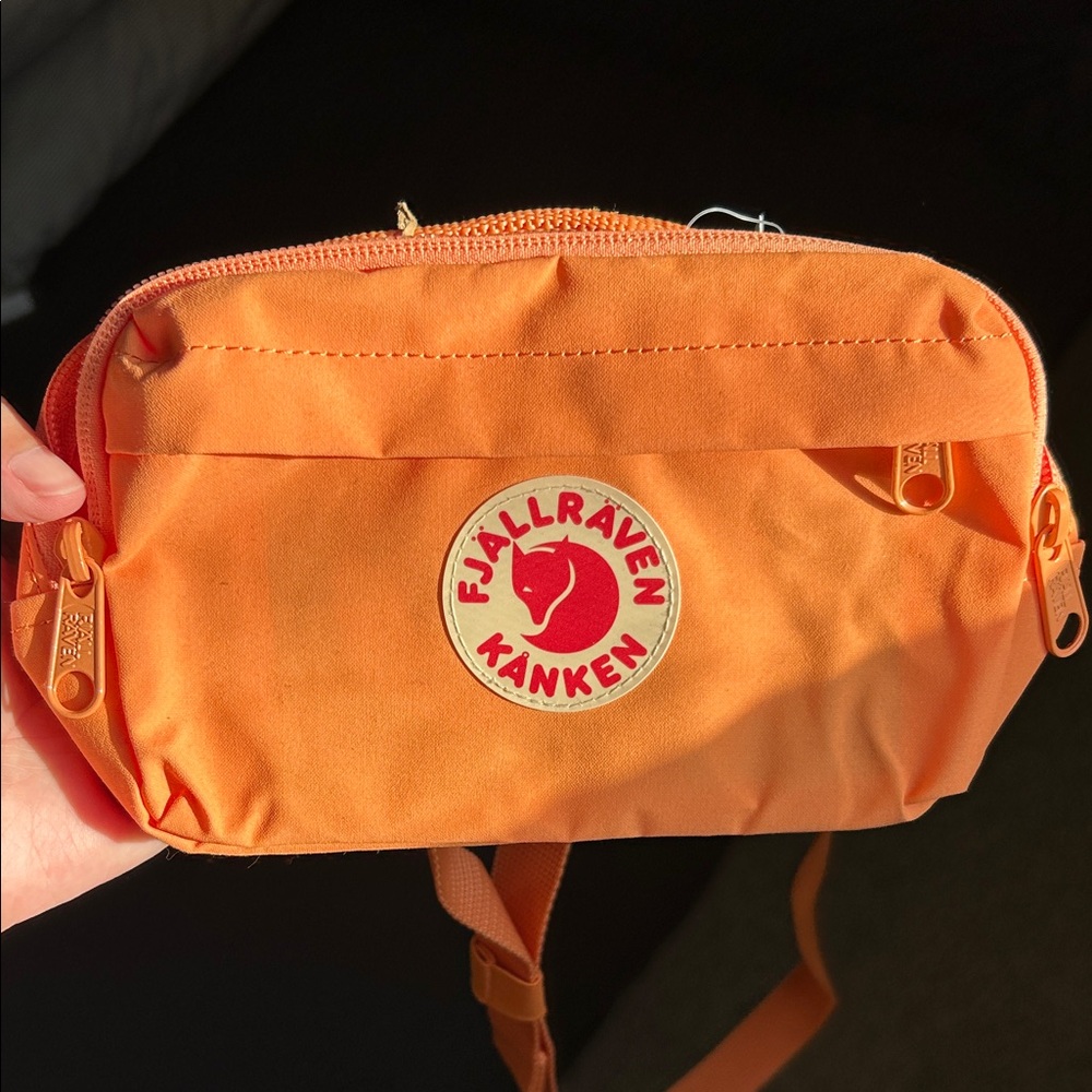 Fjallraven Kanken Hip Pack in Vibrant Orange NWT